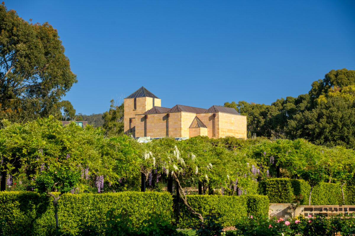 Jubilee-Complex-from-Charles-Newman_230928_85E2006-Edit-230928_WebRes